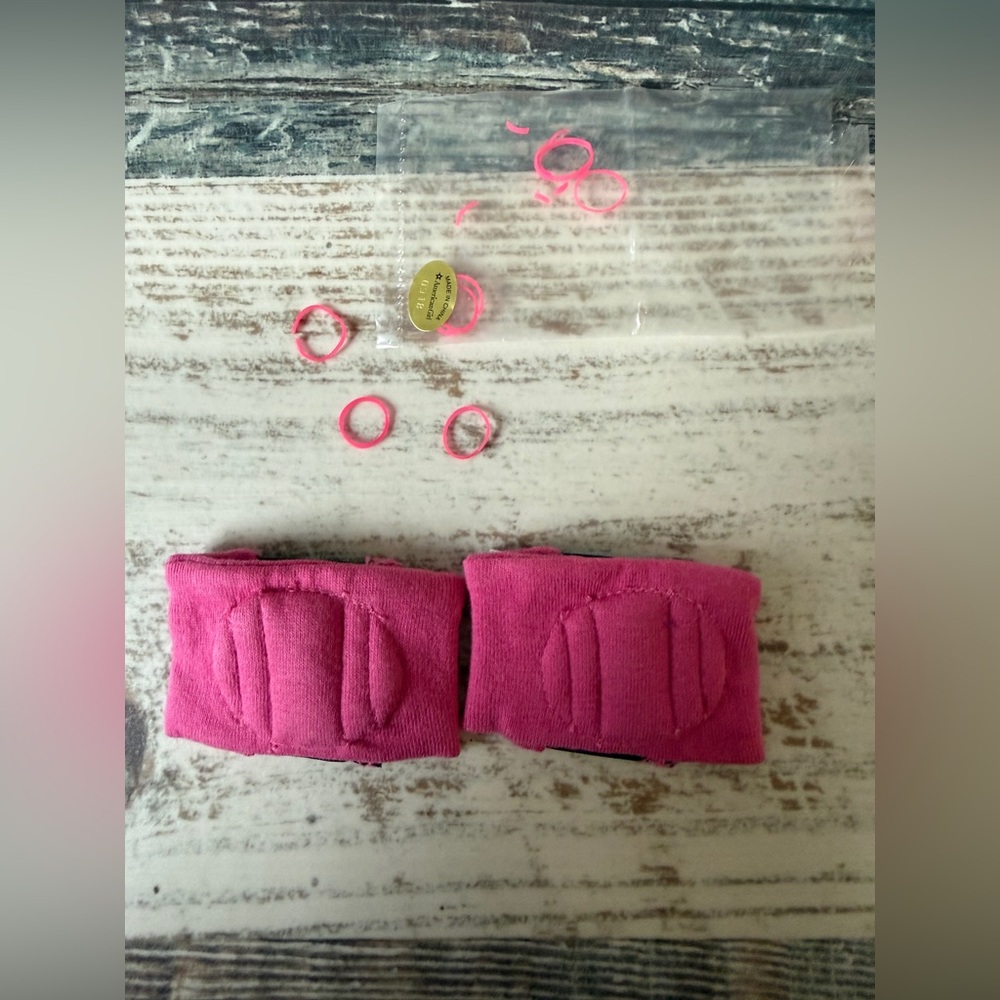 American Girl Doll Just Like You VOLLEYBALL Outfit - Kneepads & Hair Bands READ